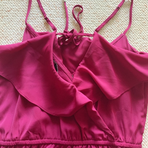 AE Ruffle Dress - Picture 3 of 3